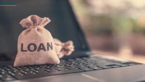How Does The Punishment For Late Payment Of Student Loans Differ Between Federal And Private Loans?